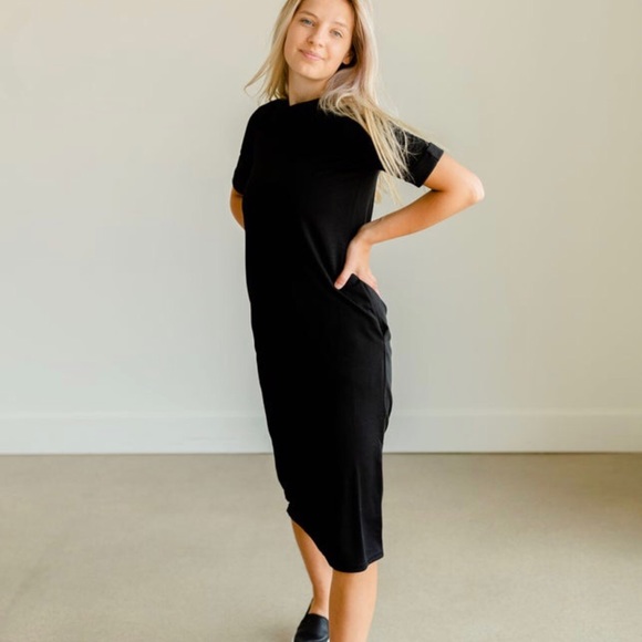 Elly Black Zipper Back Midi Dress - Picture 5 of 15